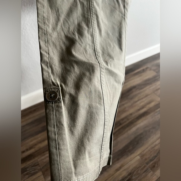 Chico’s Army Green Pull On Utility Pant - NWOT - Small / Chico’s size 0.5 - Picture 4 of 6